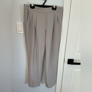 Babaton pants with pleats and pockets